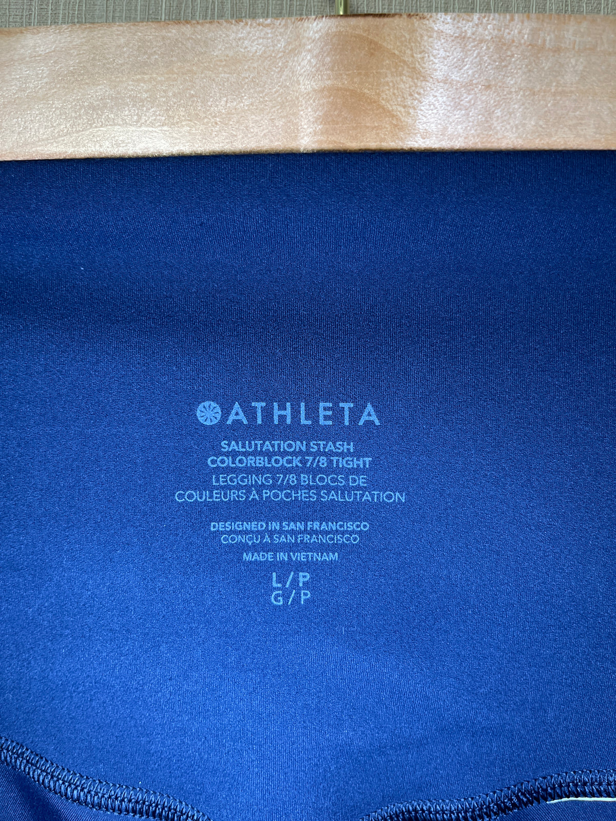 Athleta Salutation Stash Leggings