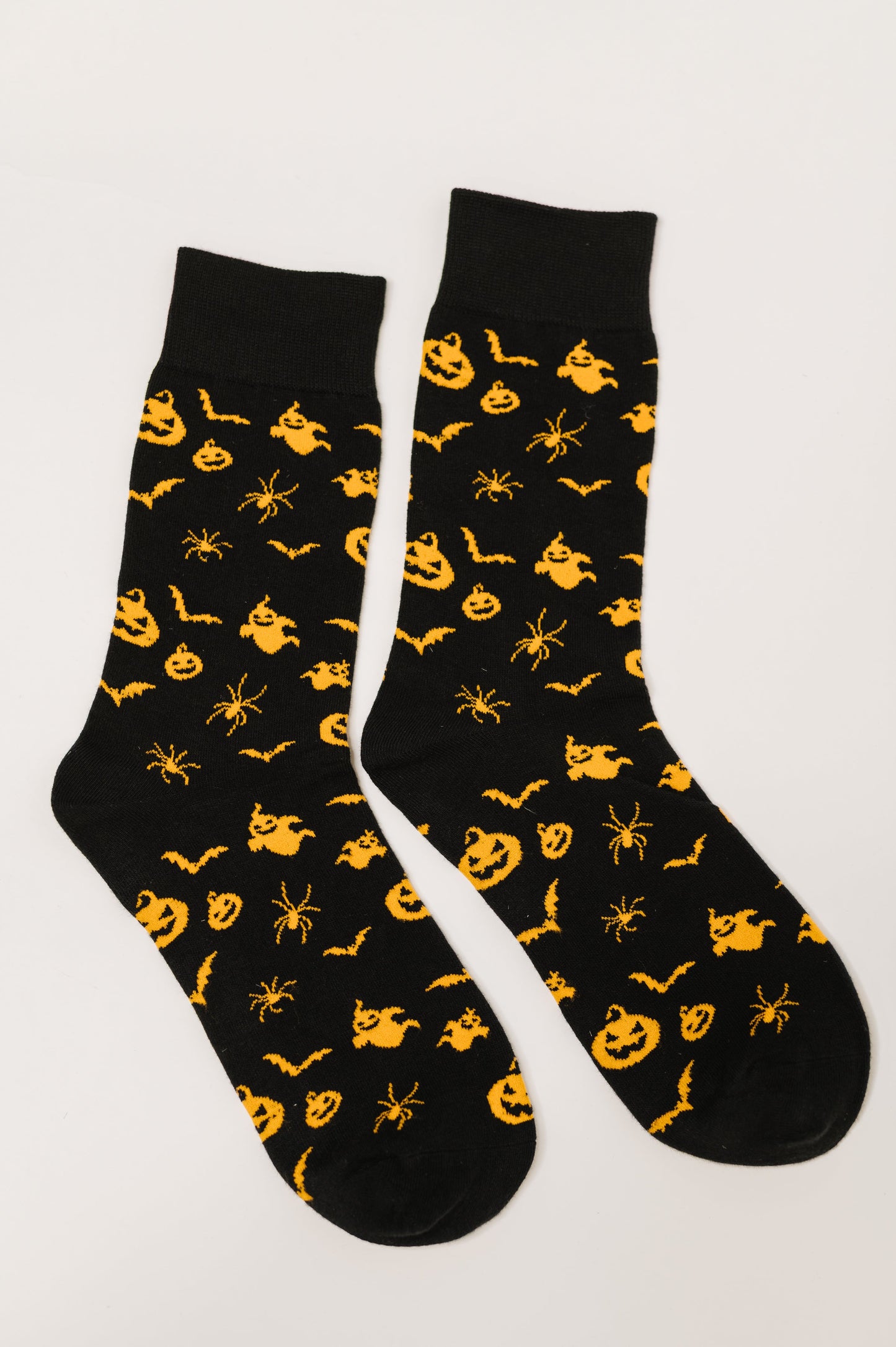 Wicked Walk Quarter Socks – Spooky Cute Graphic Socks