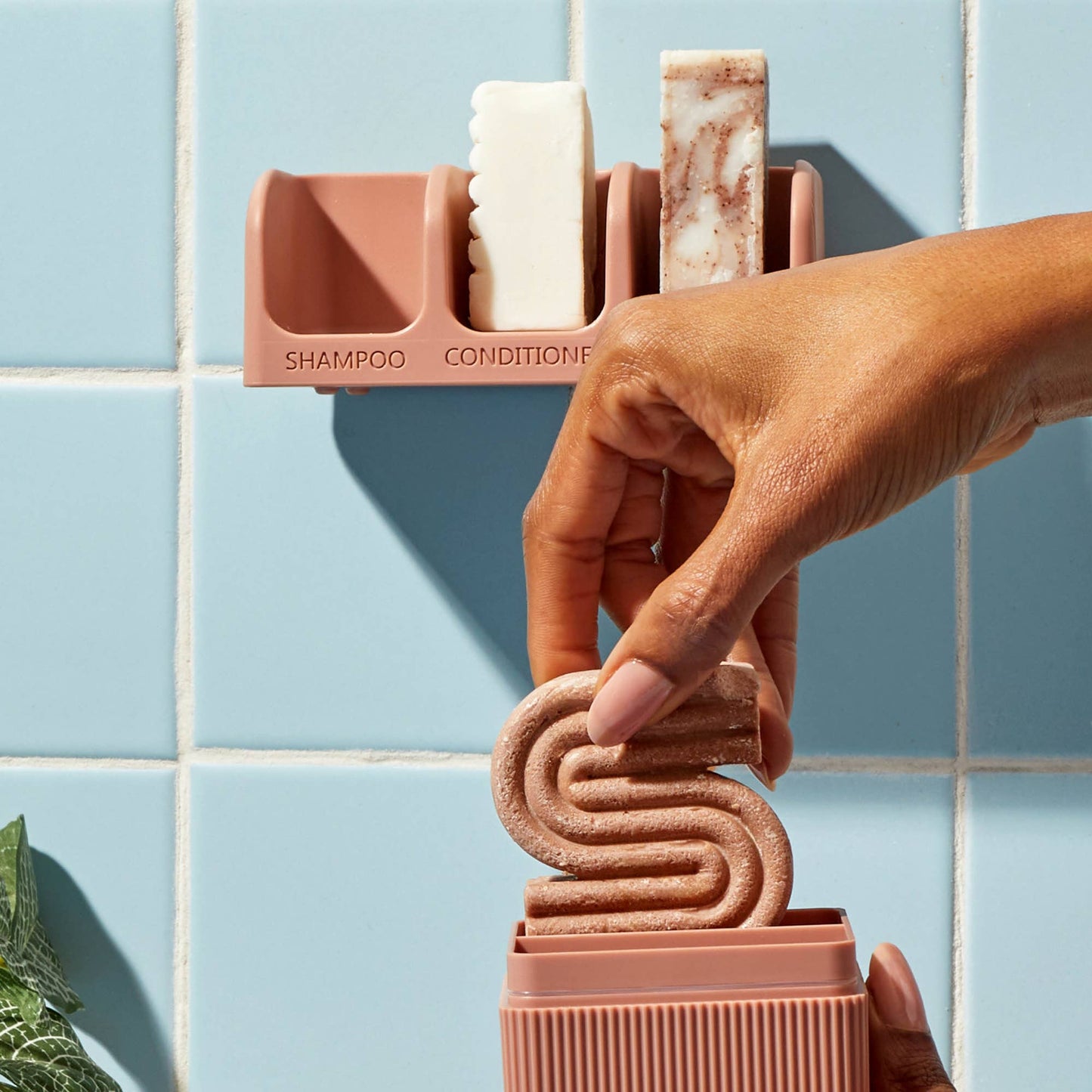 Bottle-Free Beauty Travel Case – Recycled Plastic Bar Holder for Shampoo & Conditioner | Eco-Friendly, TSA Approved