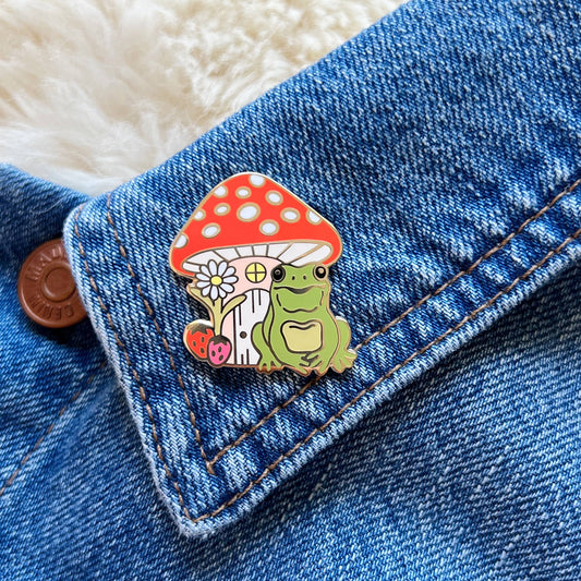 Frog & Mushroom Hard Enamel Pin – Cottagecore Frog Accessory
