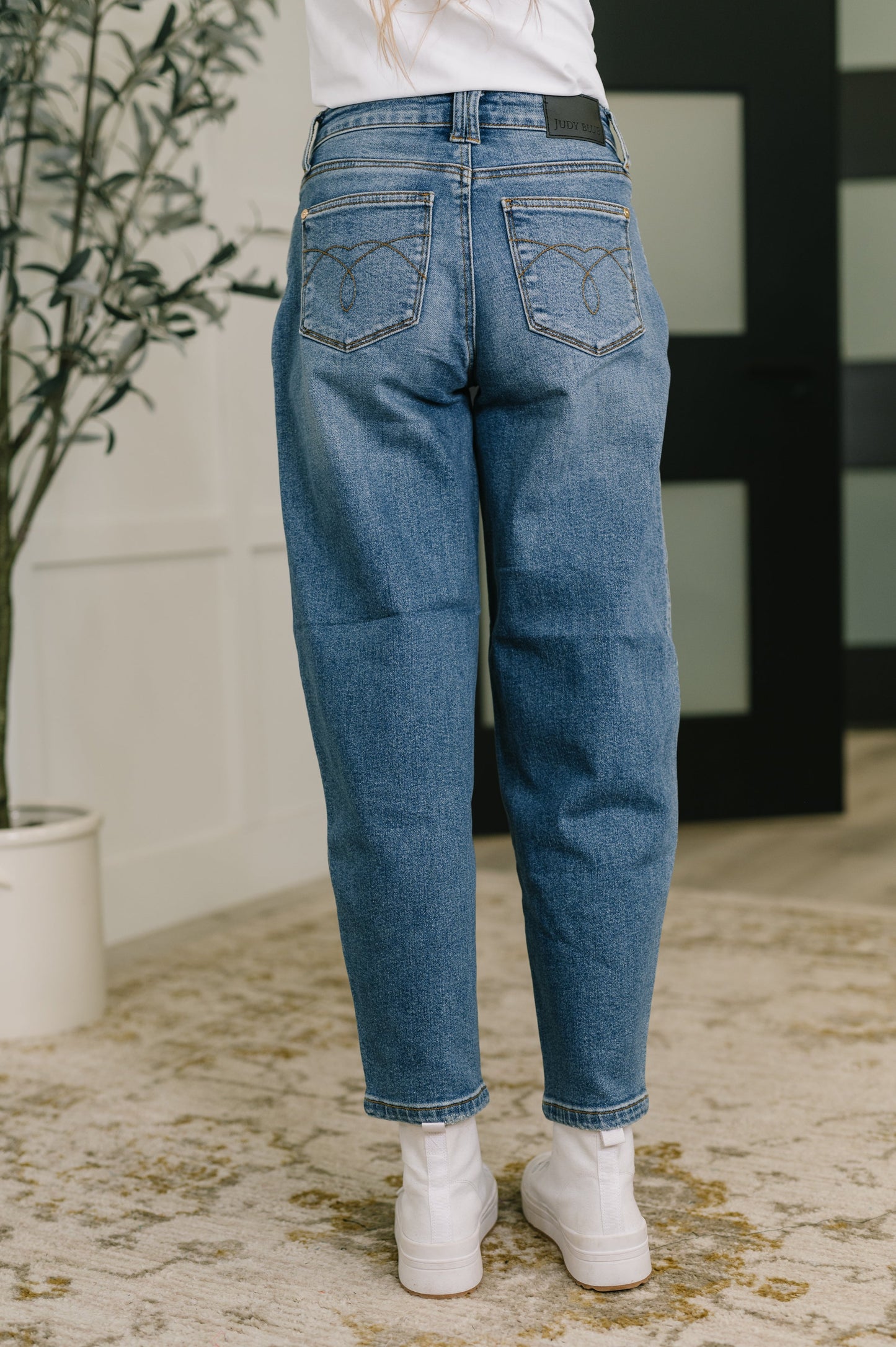 Bella High Waist Barrel Jeans – Soft Stretch Judy Blue with Stitch-Thru Pockets