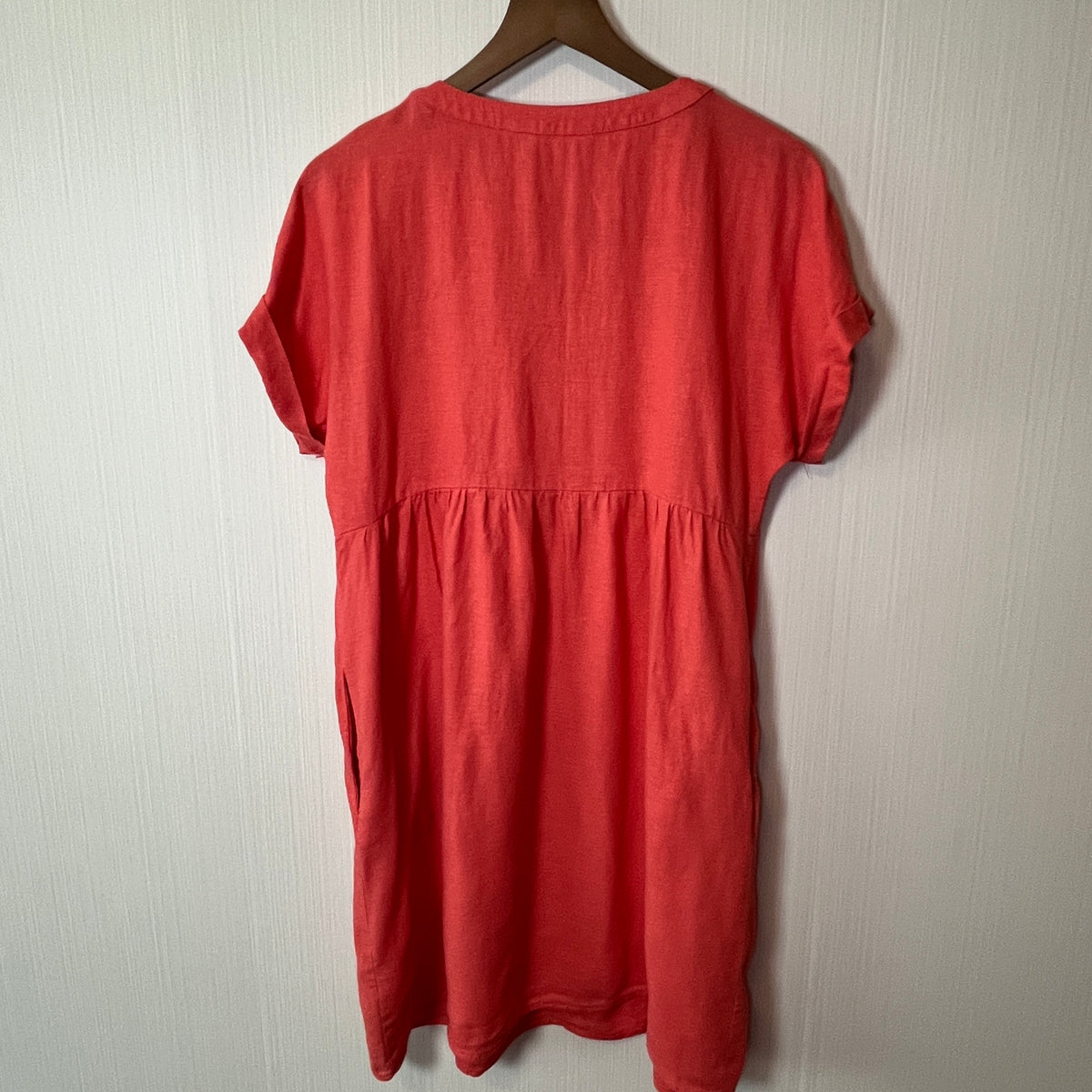 Briggs New York Coral Linen Rayon Blend V Neck Short Sleeve Dress Medium