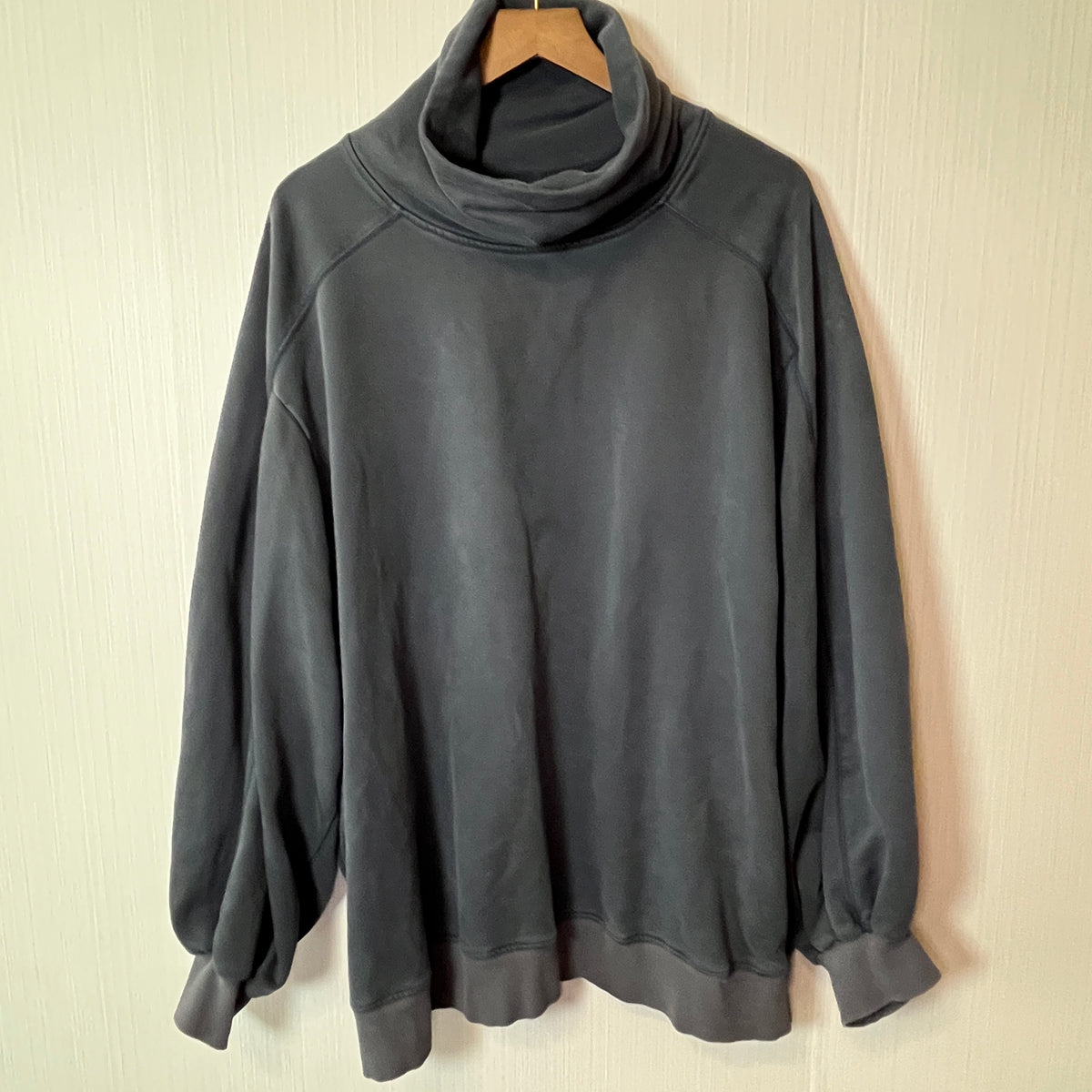 LIT Active Gray Oversized Turtleneck Sweatshirt Women's XL Cotton Blend