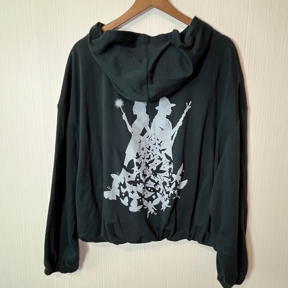 Universal Studios Wicked Black Cropped Hoodie Sweatshirt Women's 2XL