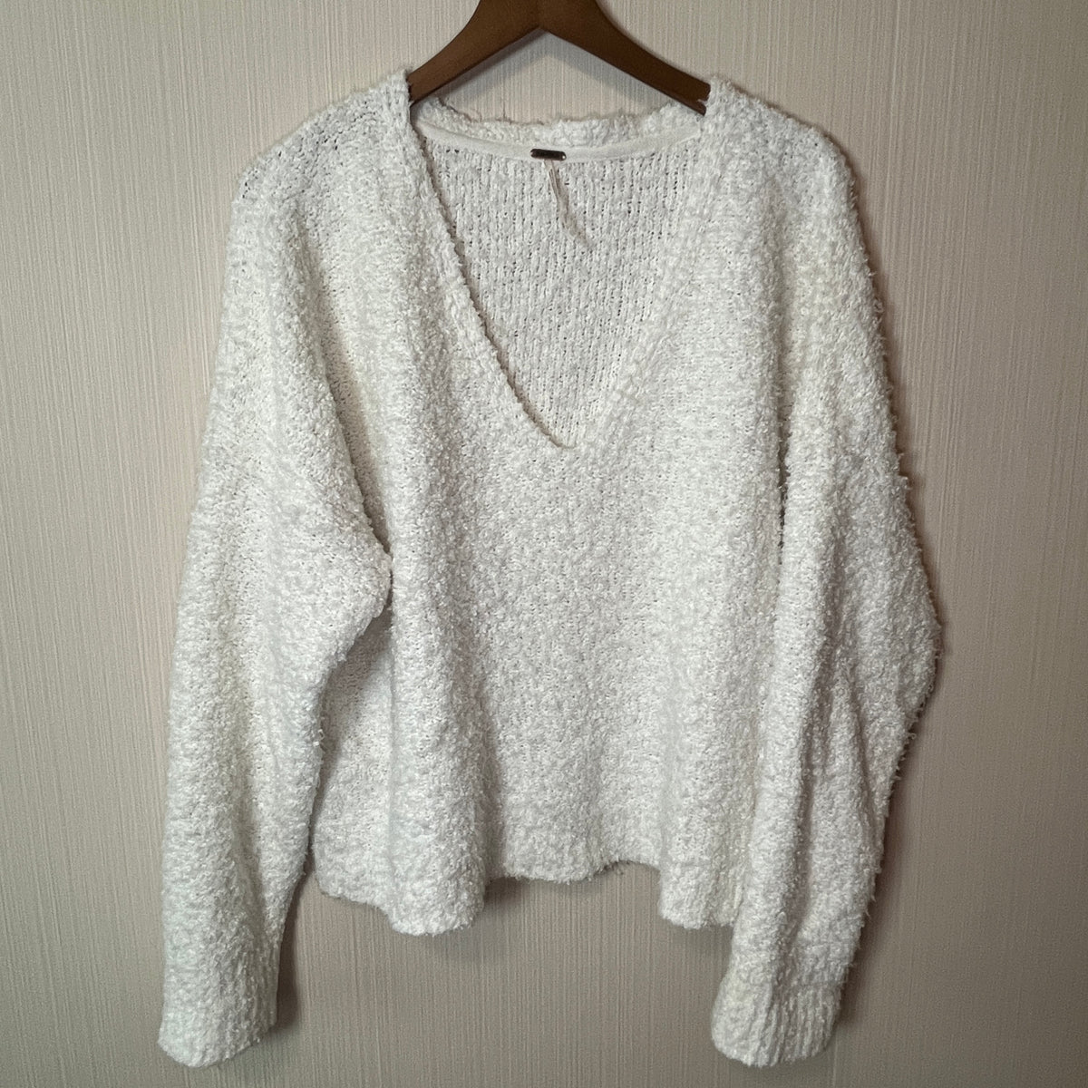 Free People White Oversized V Neck Sweater Women's XL Cotton Blend