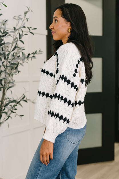 Ivy Lane Textured Sweater in White and Black | Soft Stretch Knit Classic Crewneck