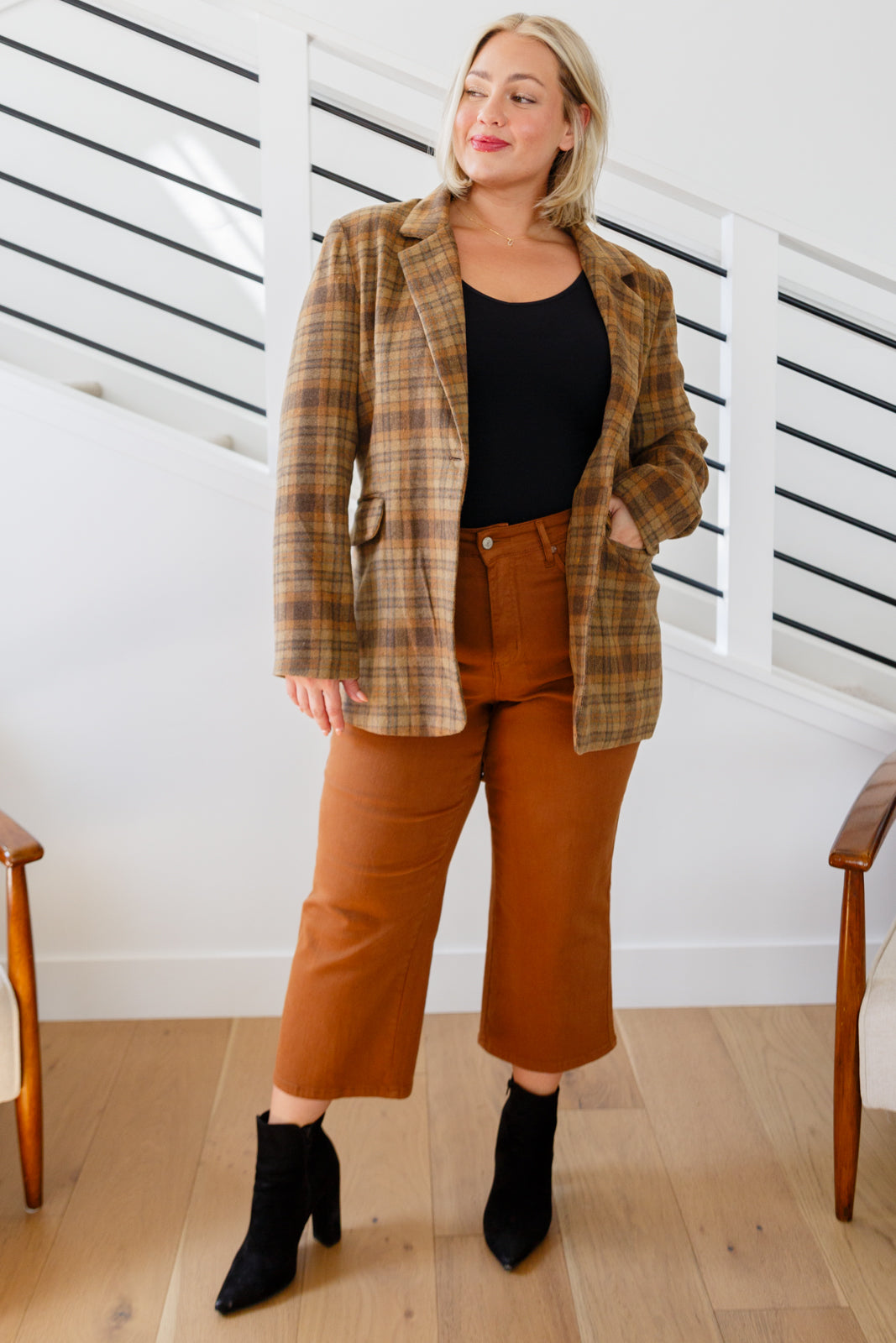 World Class Plaid Blazer – Single Button Closure with Notched Lapels